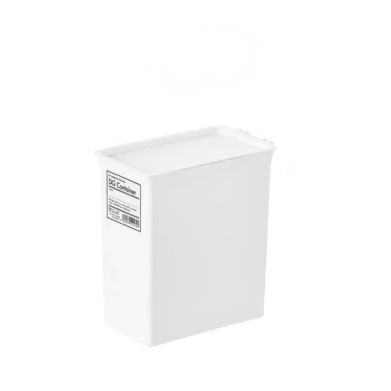 Boite en plastique blanc