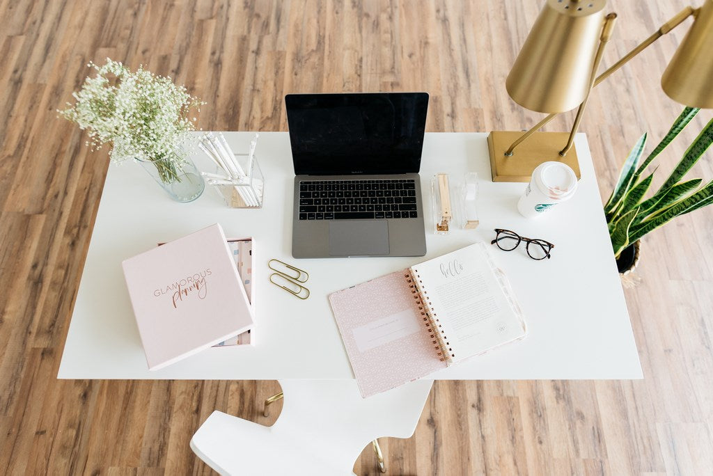 Organisez votre bureau avec nos boîtes de rangement efficaces. Idéales pour documents, fournitures et gadgets, elles libèrent de l'espace.